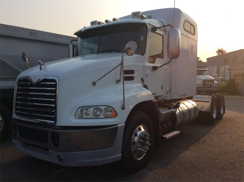 2014 MACK PINNACLE CXU613 7135578841 2014 MACK PINNACLE CXU613 7135578841