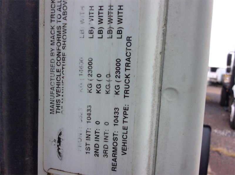 2015 MACK PINNACLE CXU613 7160468559 2015 MACK PINNACLE CXU613 7160468559