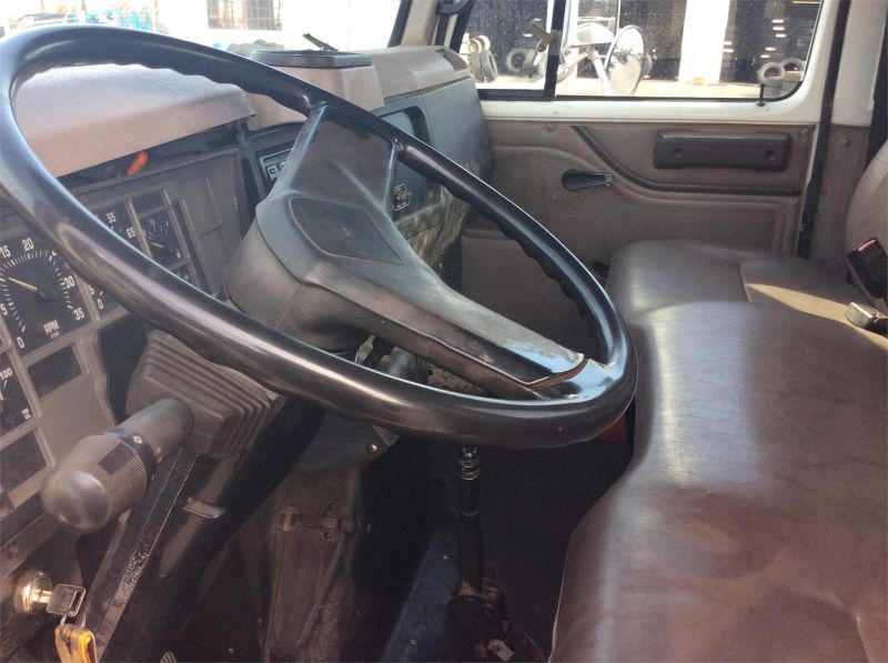 1999 INTERNATIONAL 4700 7187386641 1999 INTERNATIONAL 4700 7187386641