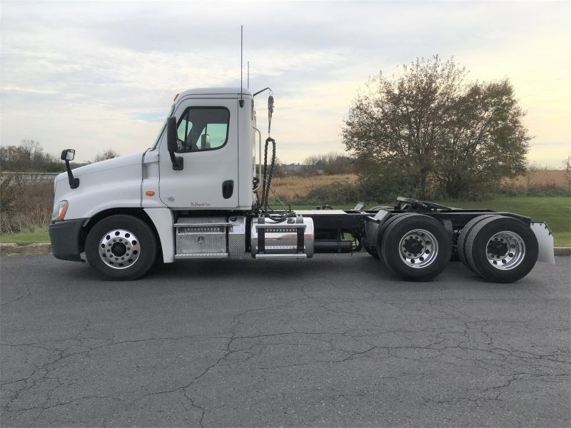 2018 FREIGHTLINER CASCADIA 125 7187590881 2018 FREIGHTLINER CASCADIA 125 7187590881