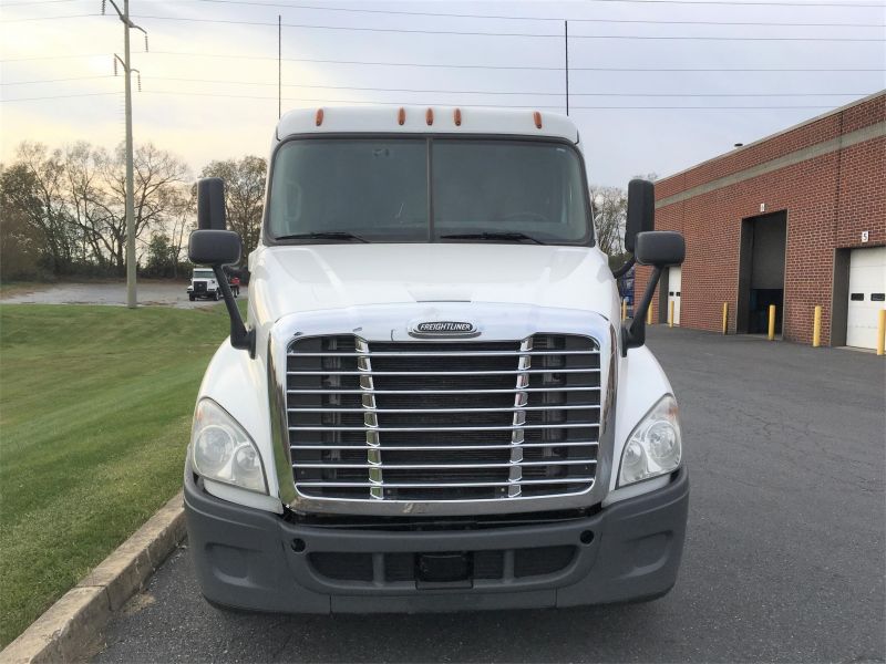 2018 FREIGHTLINER CASCADIA 125 7187601363 2018 FREIGHTLINER CASCADIA 125 7187601363