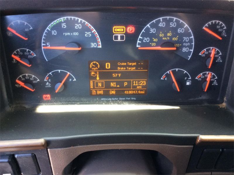 2017 VOLVO VNL64T670 7263126992 2017 VOLVO VNL64T670 7263126992