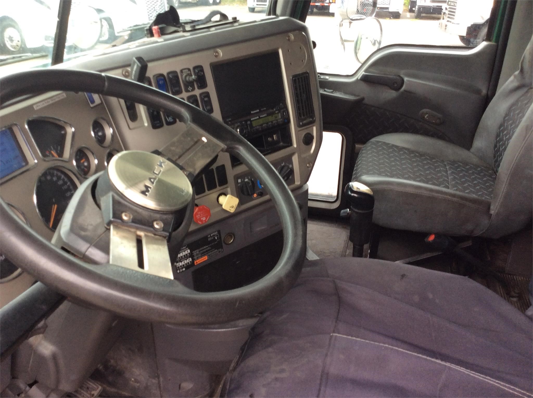 2014 MACK PINNACLE CXU613 7267073435 2014 MACK PINNACLE CXU613 7267073435