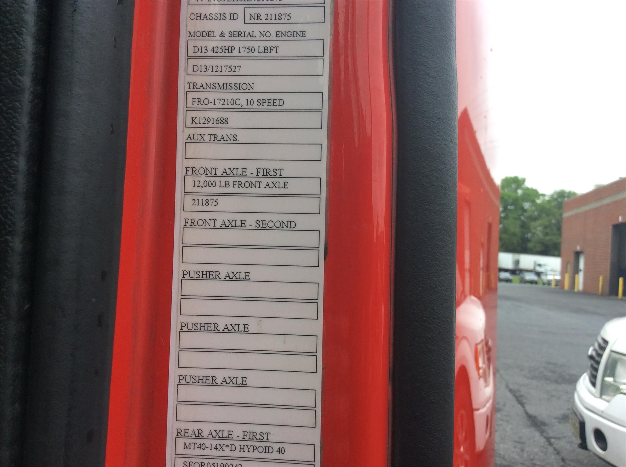 2019 VOLVO VNL64T300 7268098870 2019 VOLVO VNL64T300 7268098870