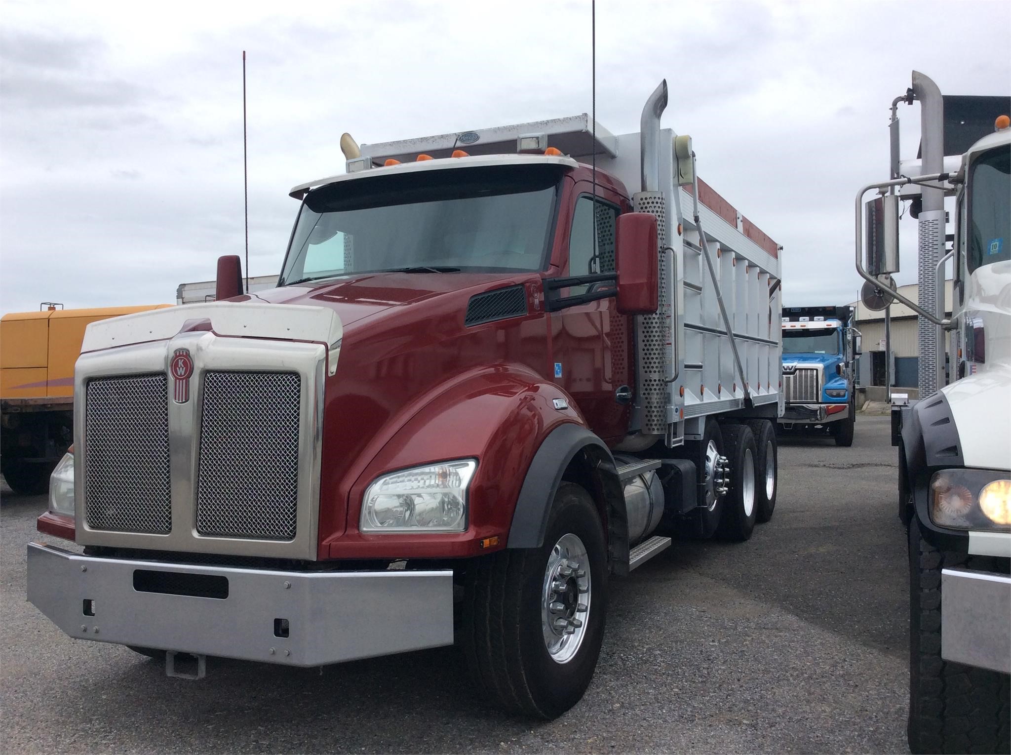 2018 KENWORTH T880 - Bergey's Truck Centers: Medium & Heavy Duty