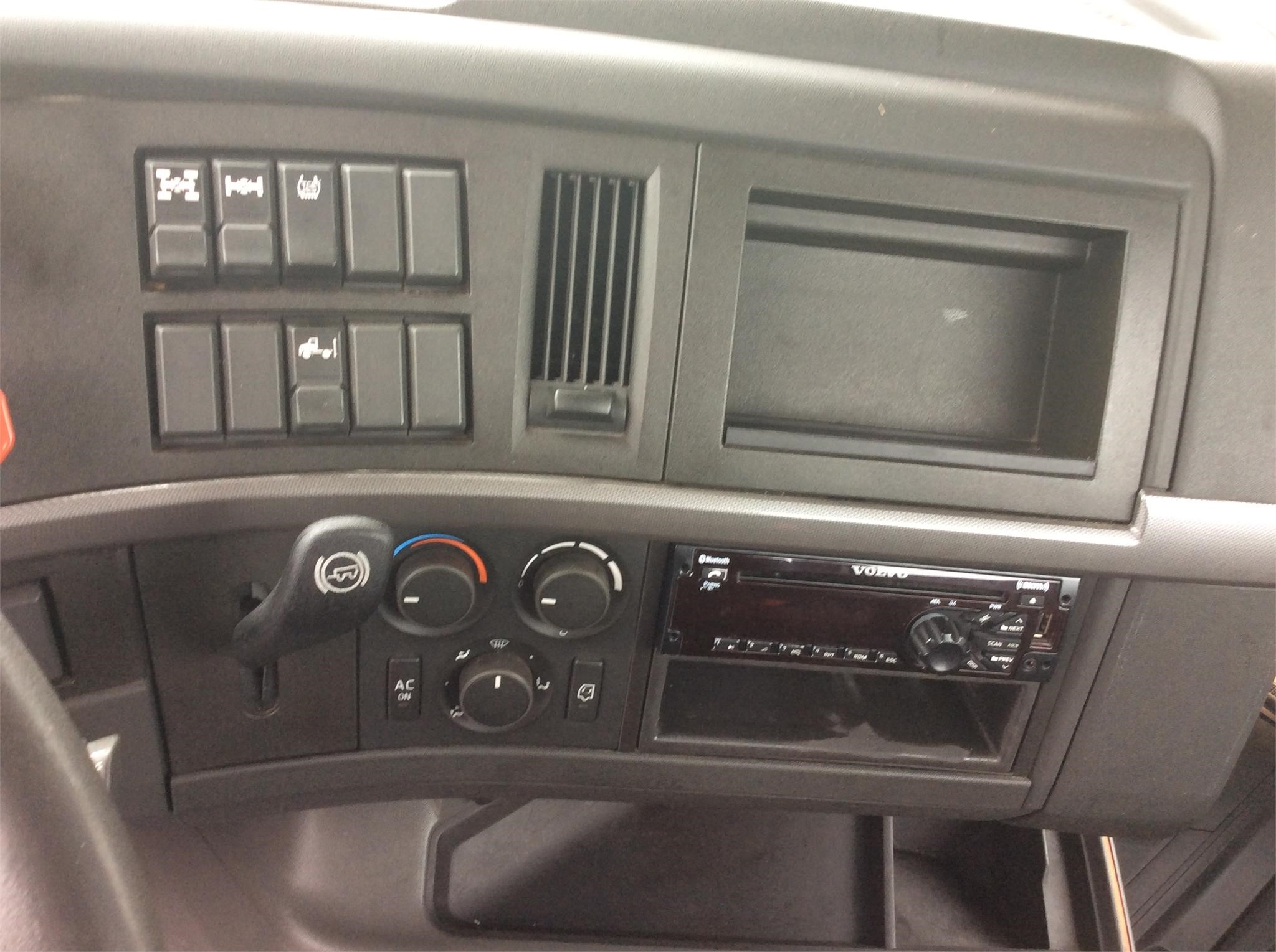 2019 VOLVO VNL64T300 7269755130 2019 VOLVO VNL64T300 7269755130