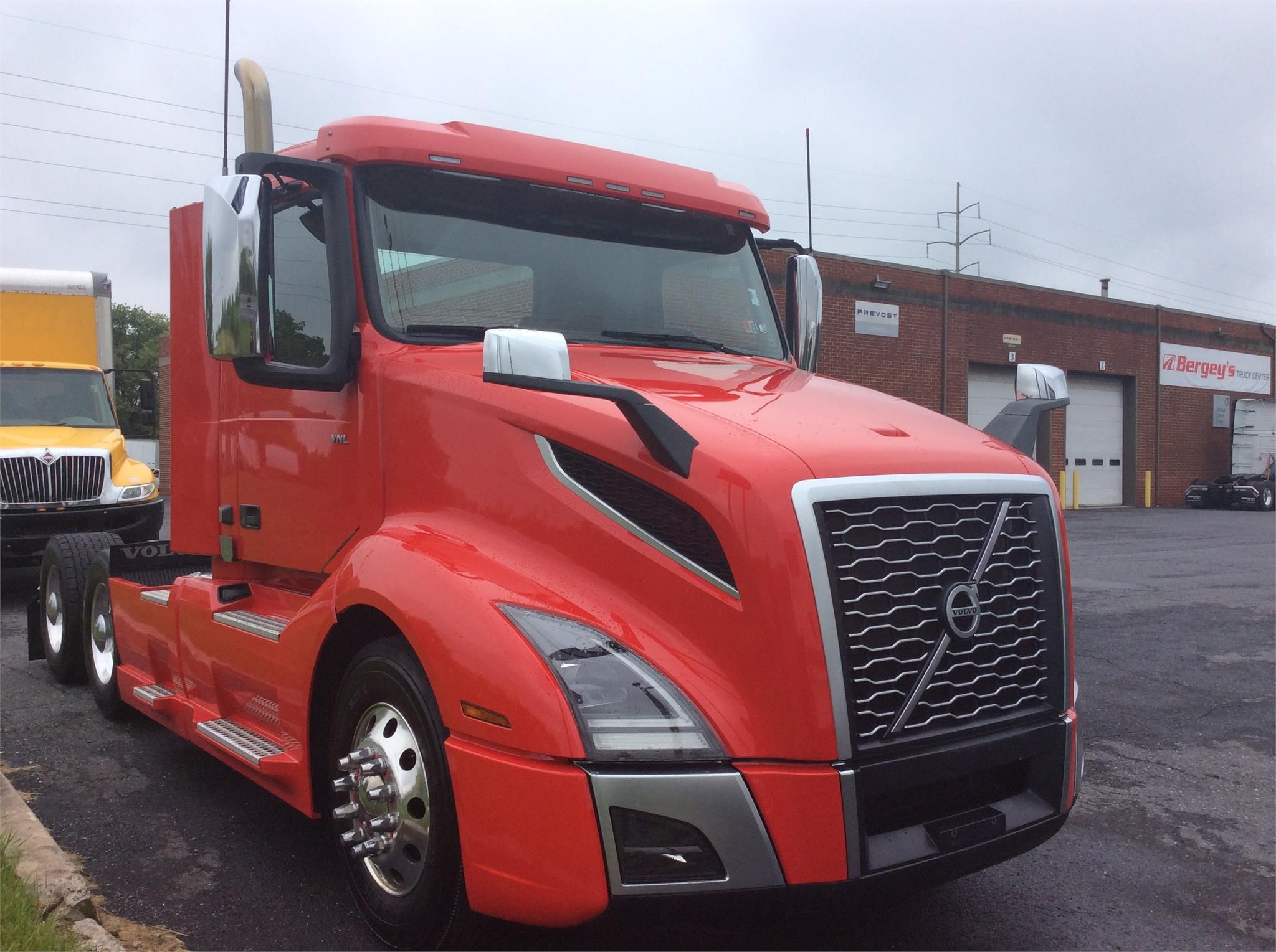 2019 VOLVO VNL64T300 7272632465 2019 VOLVO VNL64T300 7272632465