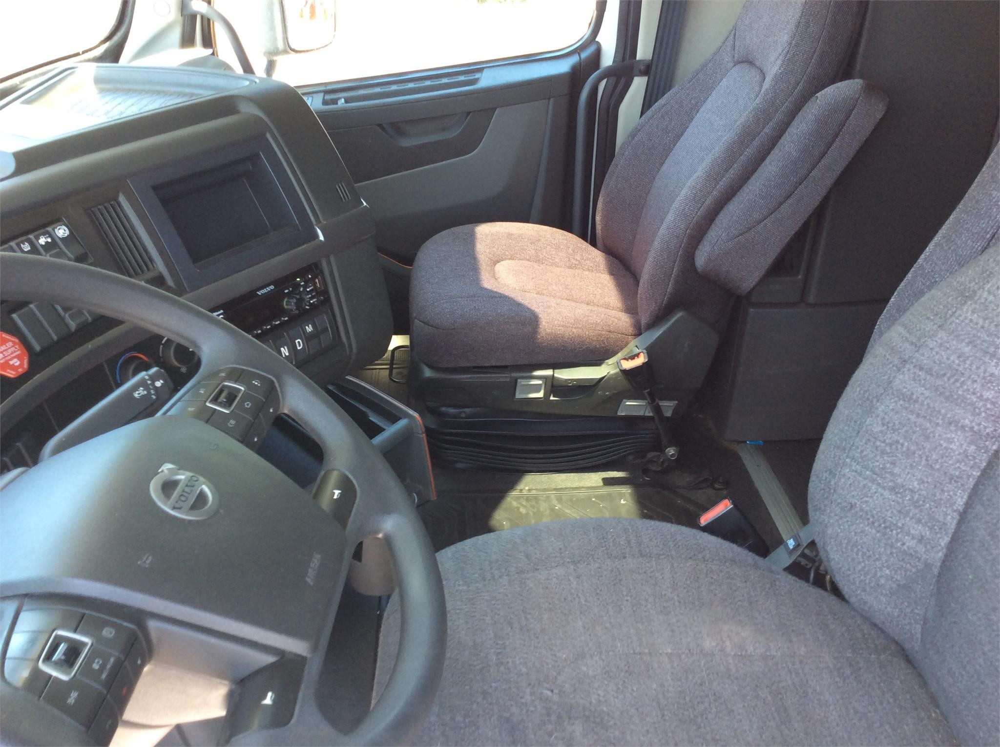 2019 VOLVO VNL64T860 7273754763 2019 VOLVO VNL64T860 7273754763