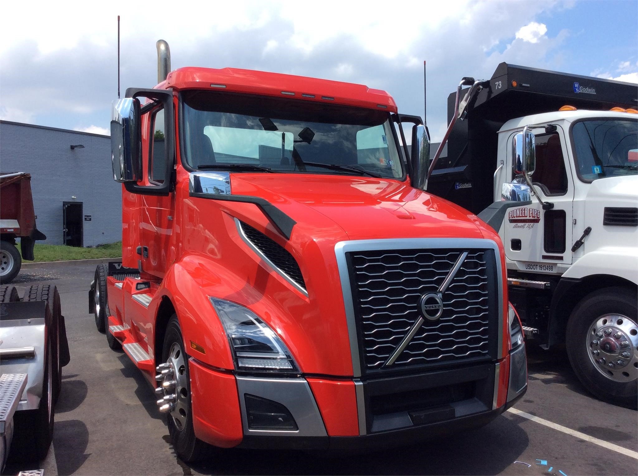2019 VOLVO VNL64T300 7273889356 2019 VOLVO VNL64T300 7273889356