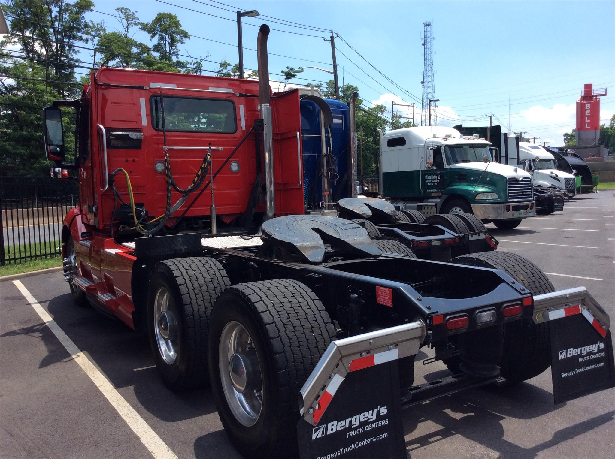 2019 VOLVO VNL64T300 7273889361 2019 VOLVO VNL64T300 7273889361