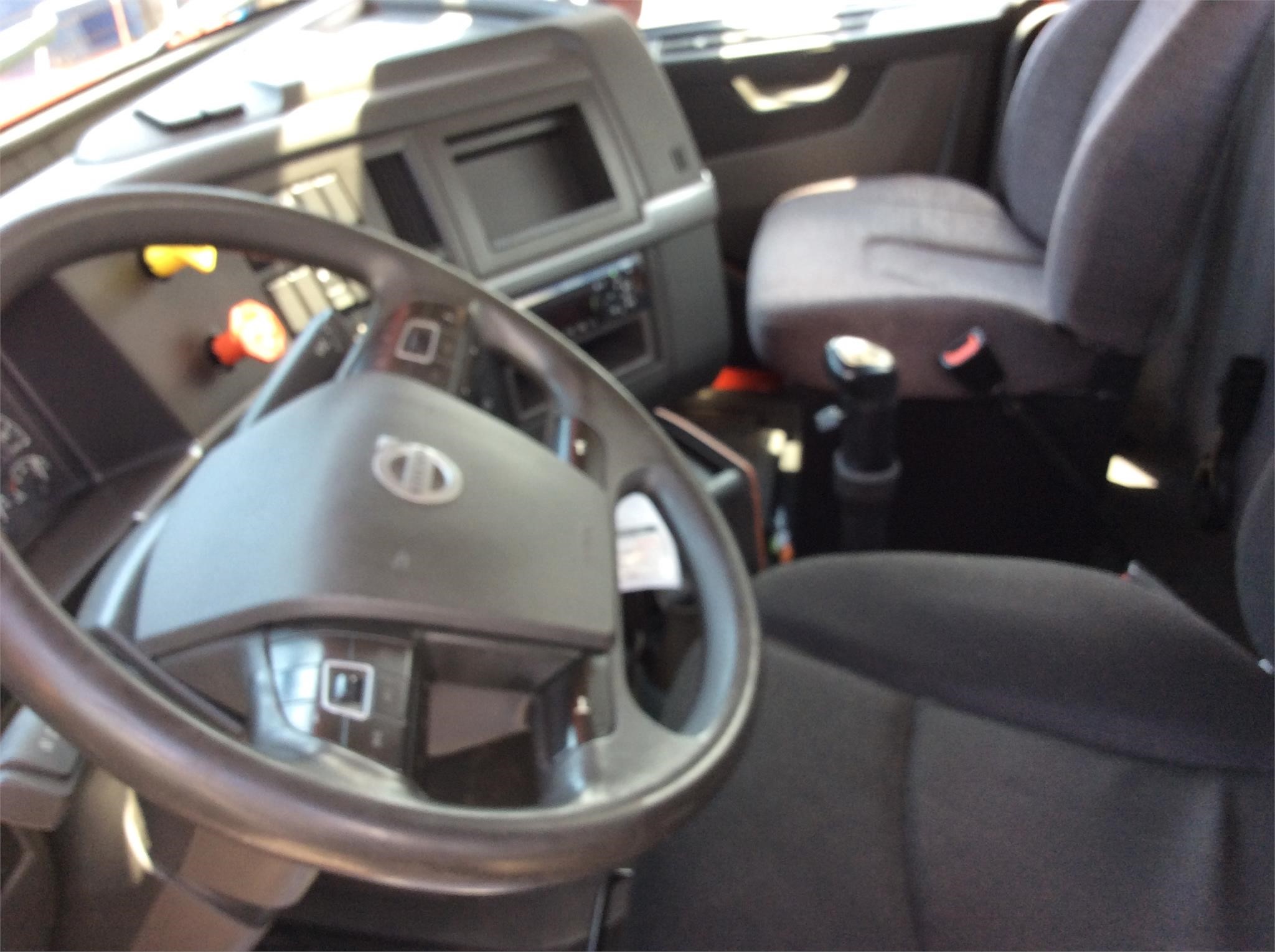 2019 VOLVO VNL64T300 7273889390 2019 VOLVO VNL64T300 7273889390