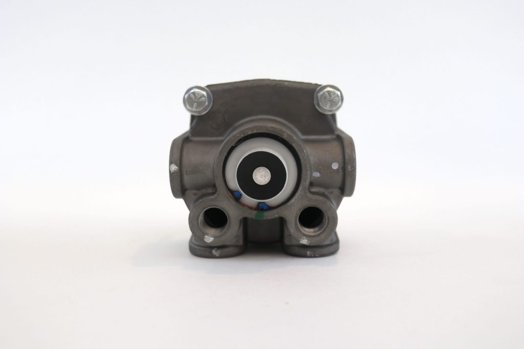 Bendix R12DC Relay Valve 800481 - Bergey's Truck Centers: Medium ...