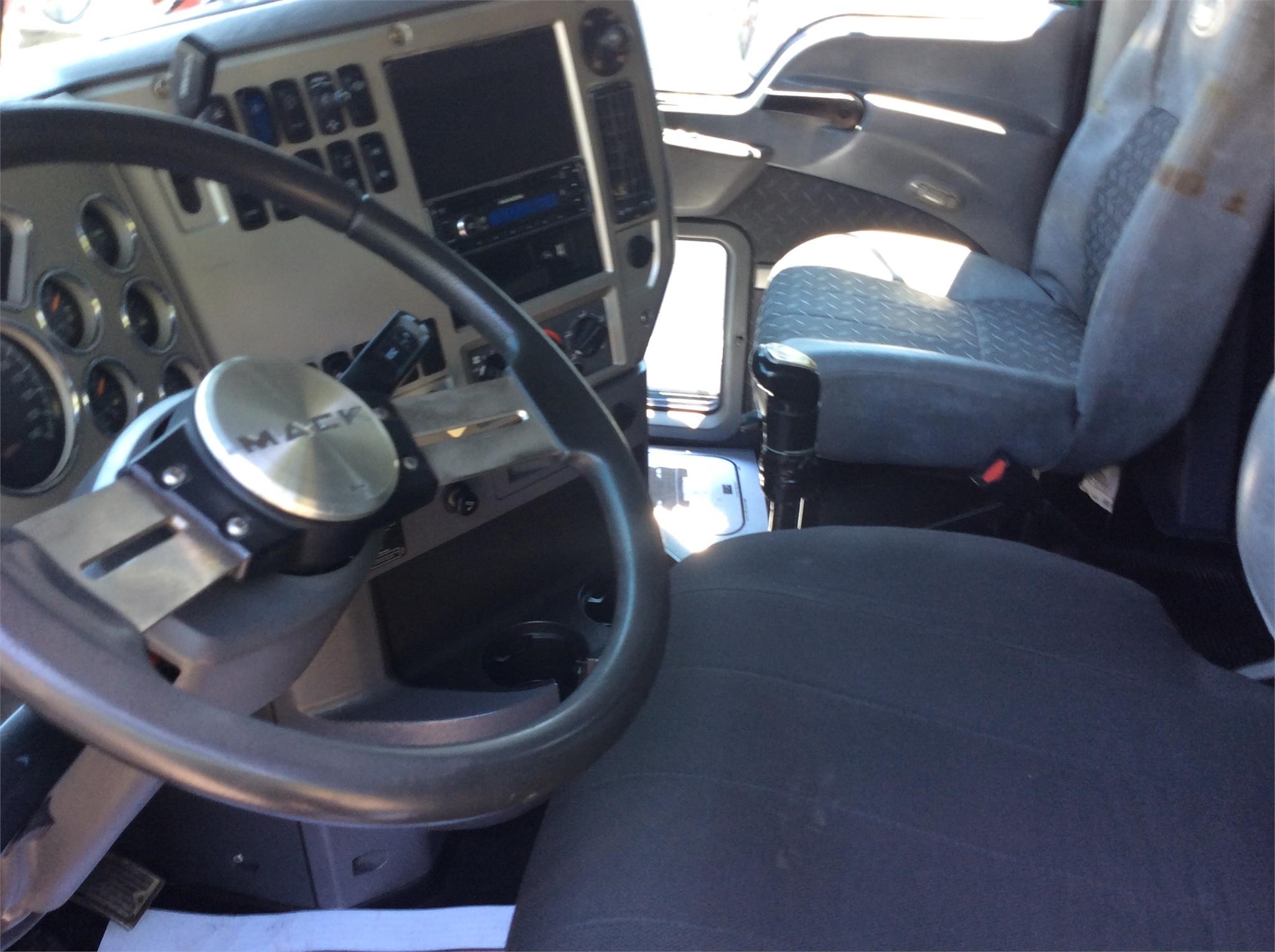 2014 MACK PINNACLE CXU613 7276805248 2014 MACK PINNACLE CXU613 7276805248
