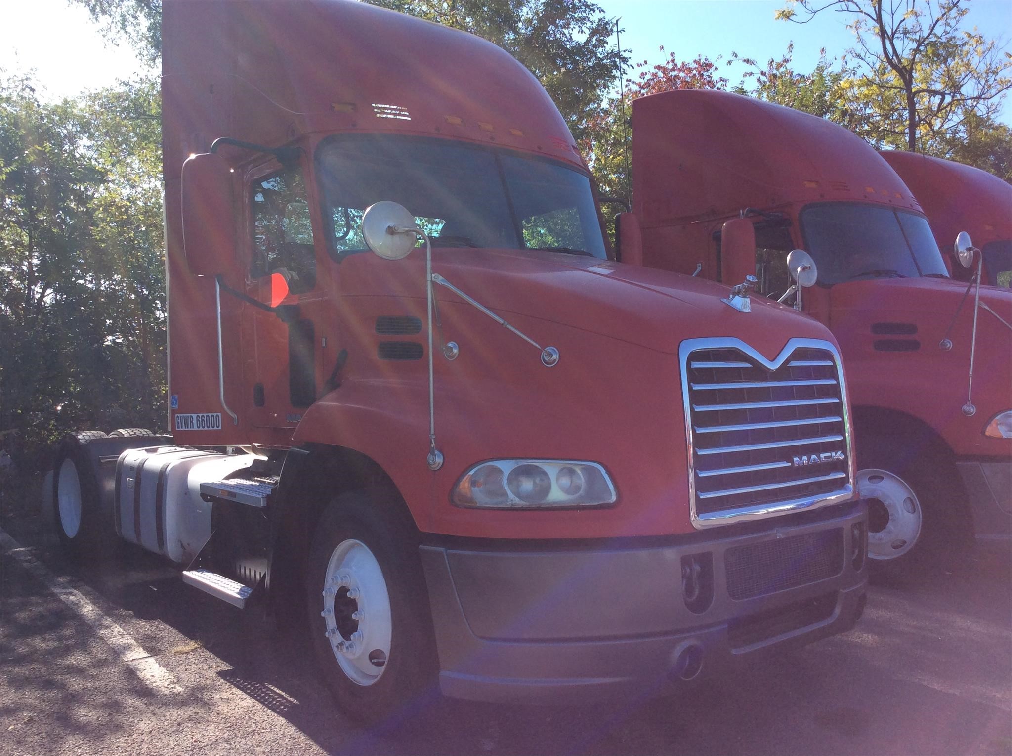 2015 MACK PINNACLE CXU612 7289300851 2015 MACK PINNACLE CXU612 7289300851
