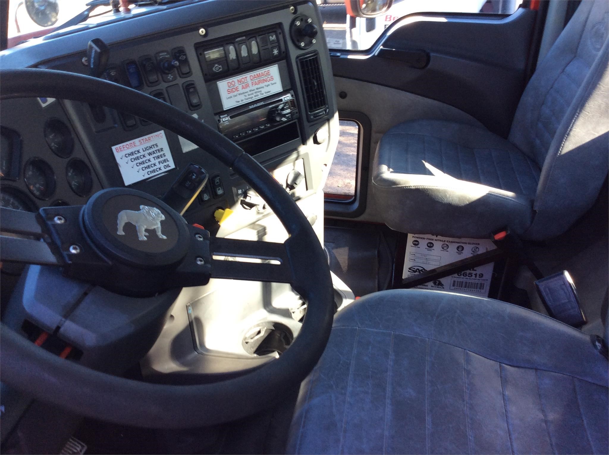 2015 MACK PINNACLE CXU612 7289300861 2015 MACK PINNACLE CXU612 7289300861