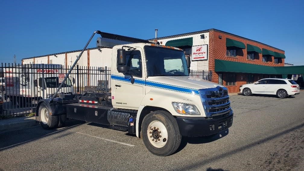 2011 HINO 338 8009453397 2011 HINO 338 8009453397