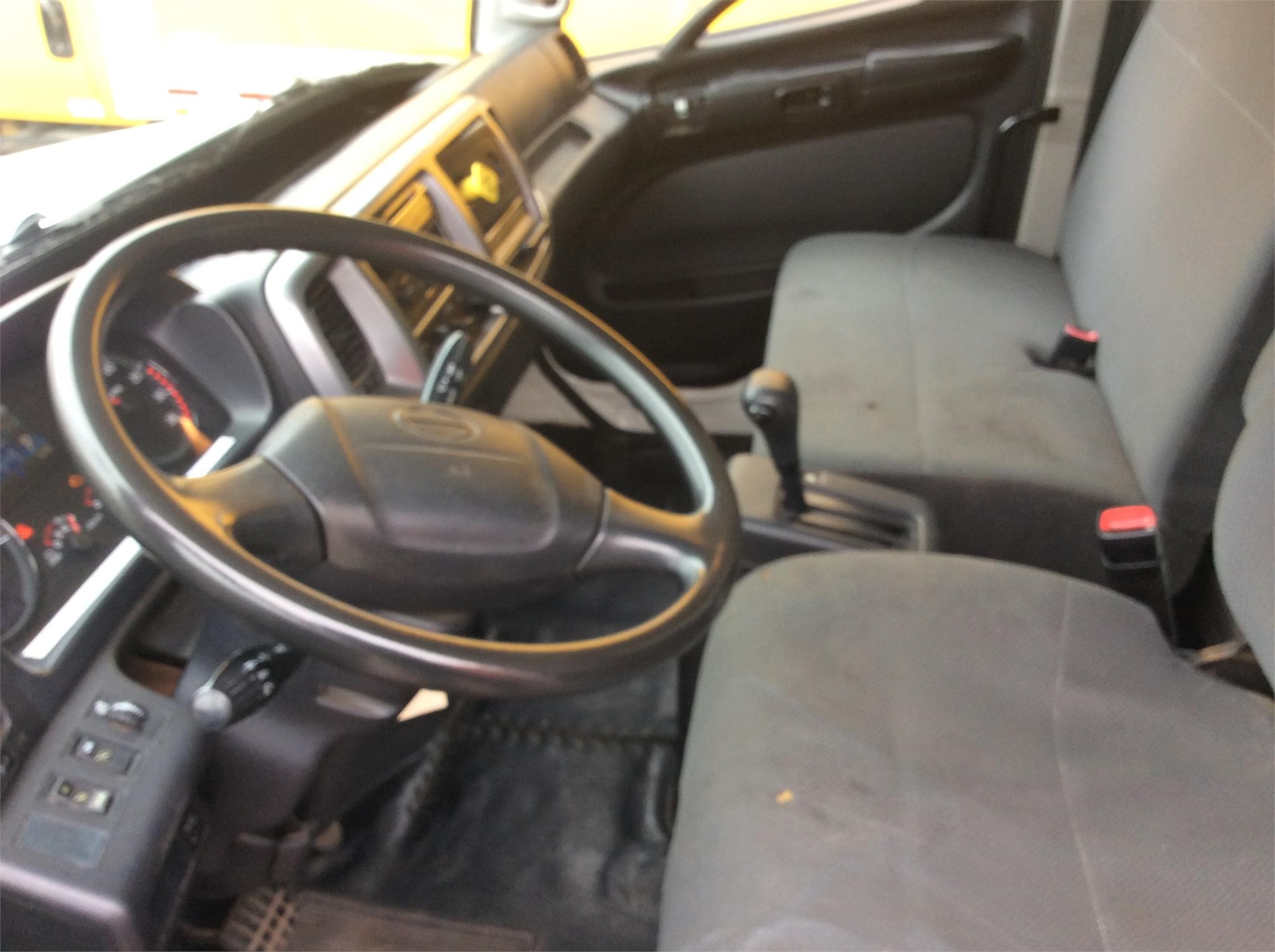 2015 HINO 268 8011297116 2015 HINO 268 8011297116