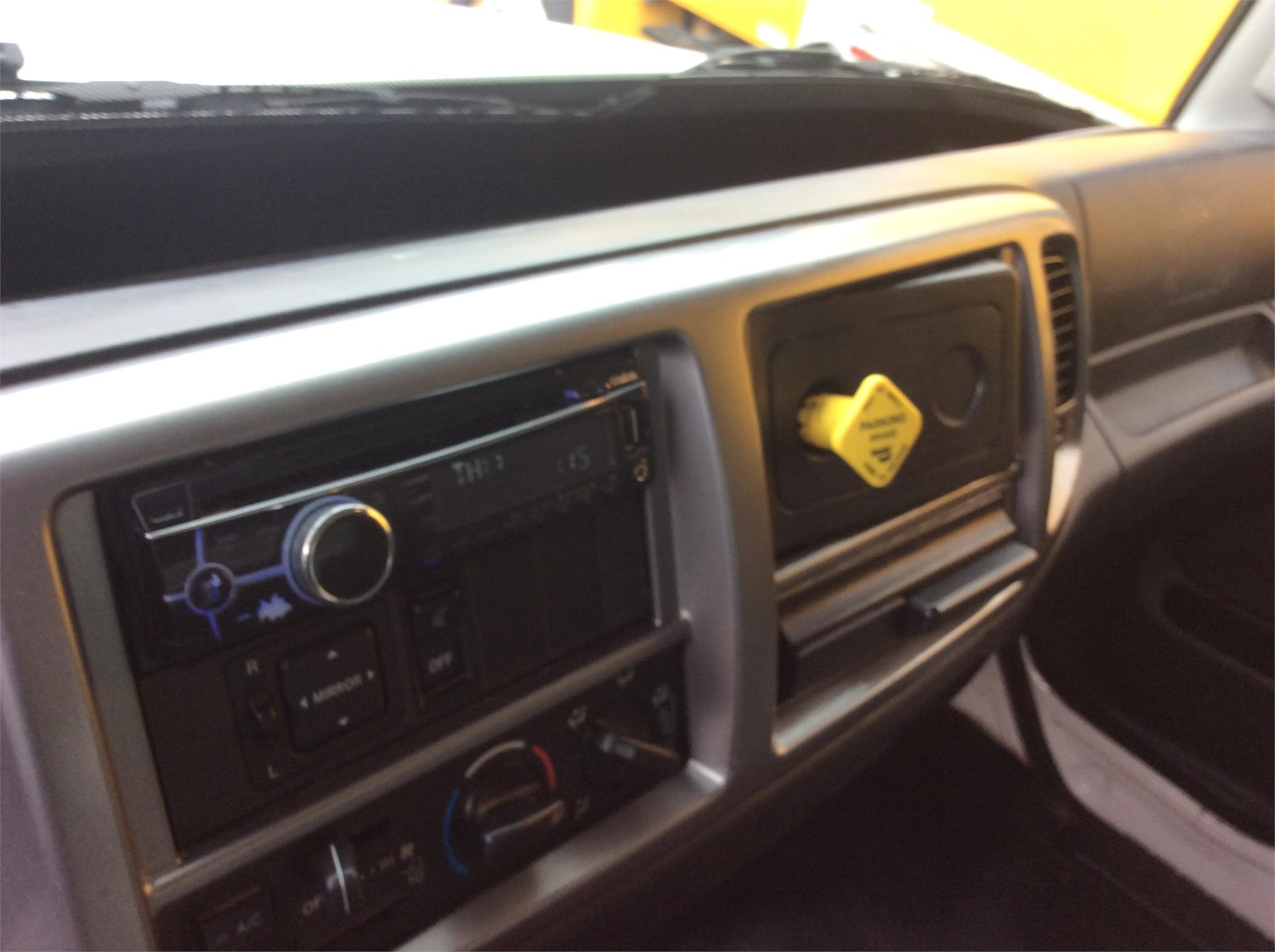 2015 HINO 268 8011297118 2015 HINO 268 8011297118