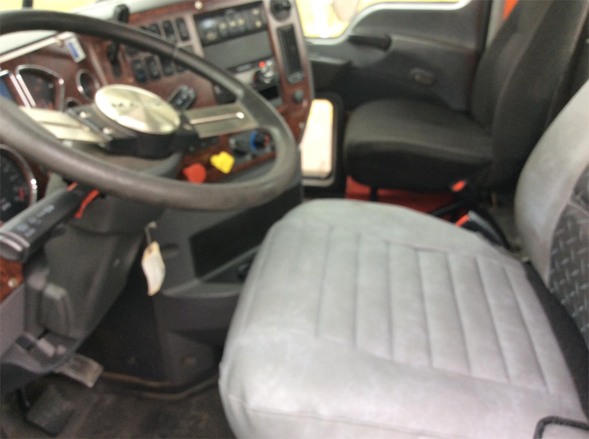 2016 MACK PINNACLE CXU613 8011298575 2016 MACK PINNACLE CXU613 8011298575