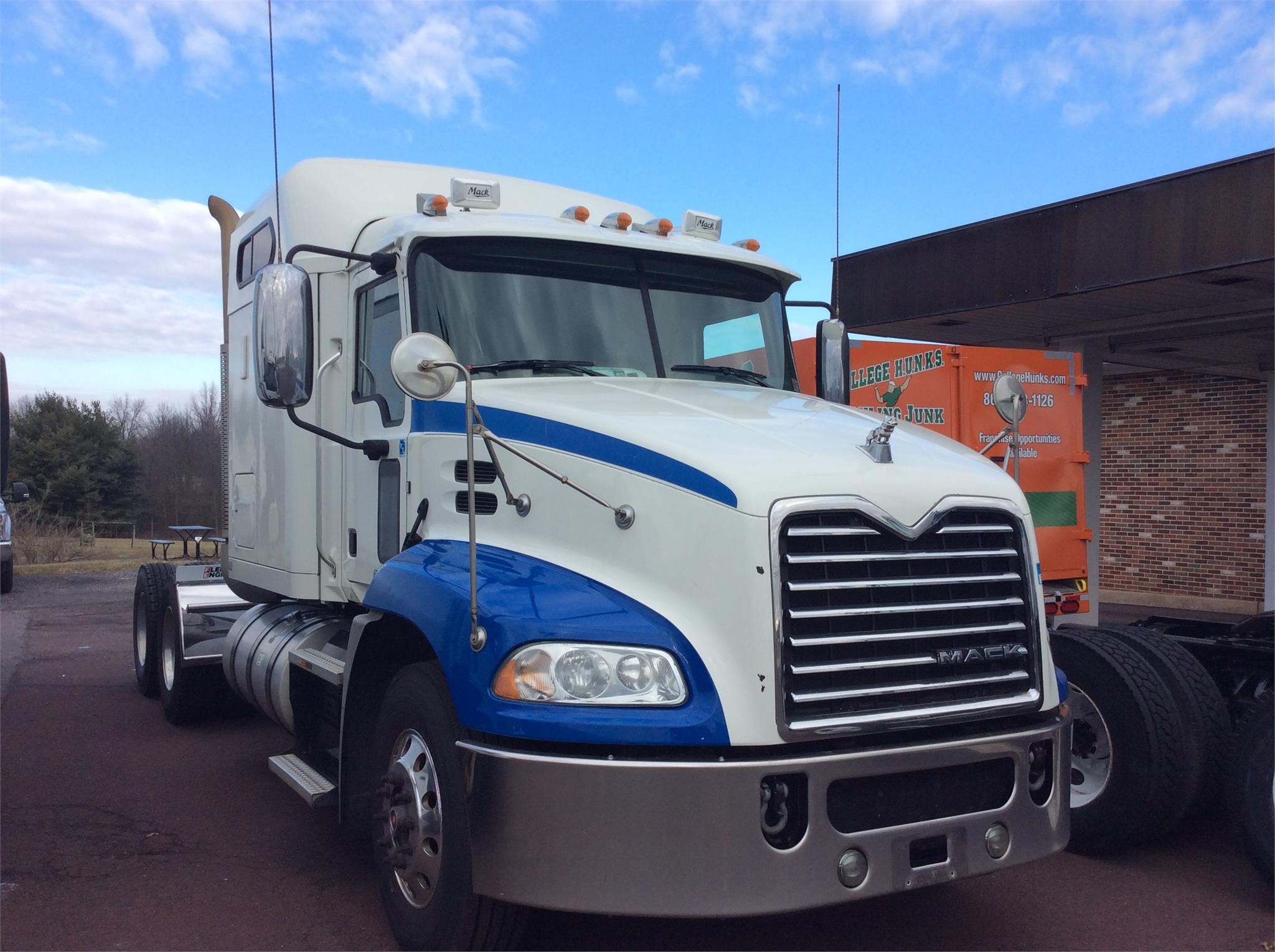 2018 MACK PINNACLE CXU613 8013064692 2018 MACK PINNACLE CXU613 8013064692