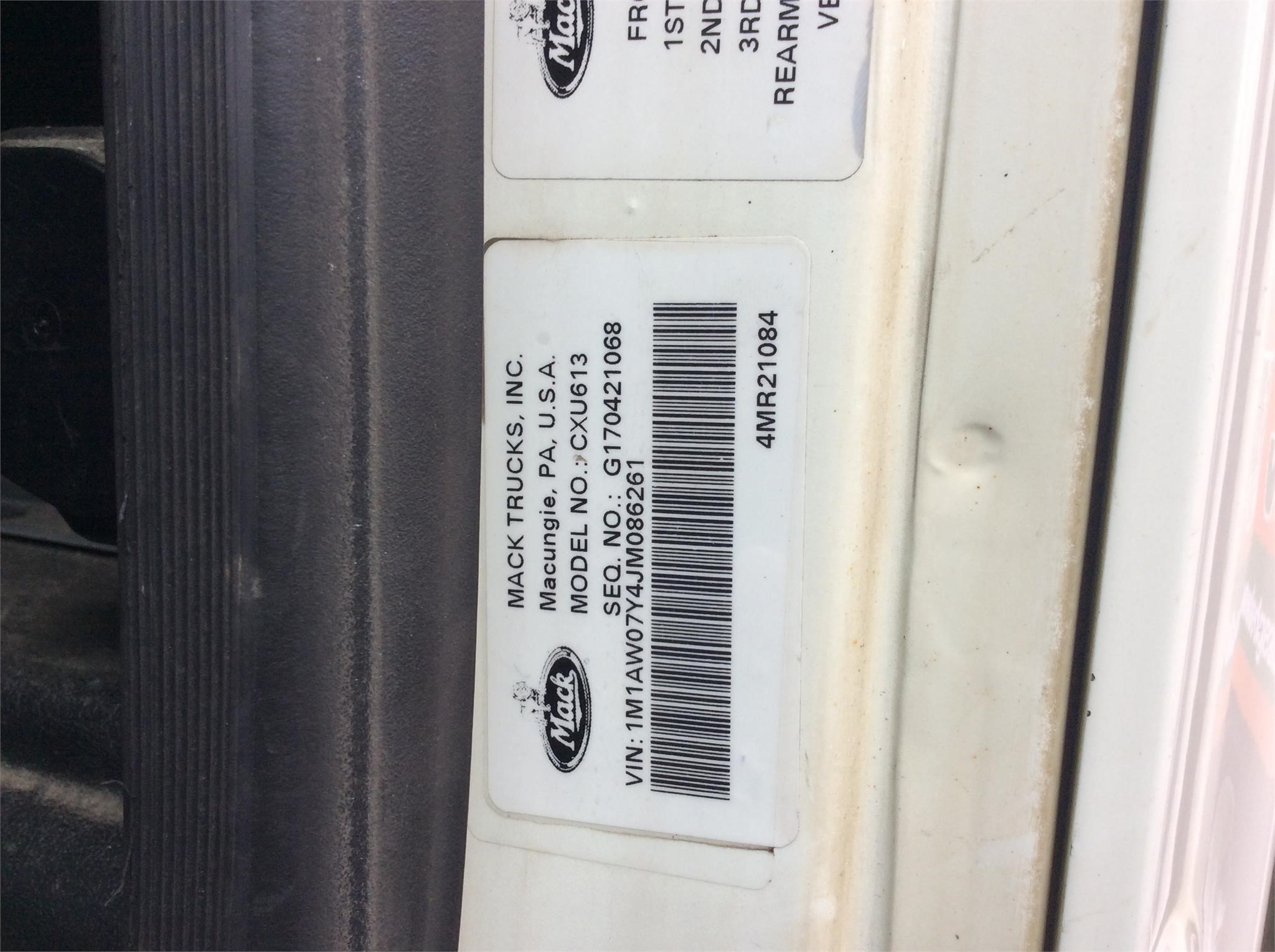 2018 MACK PINNACLE CXU613 8013064698 2018 MACK PINNACLE CXU613 8013064698