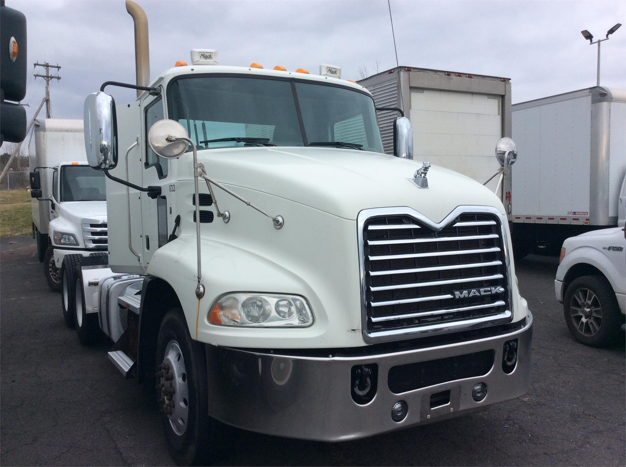 2016 MACK PINNACLE CXU613 8013082458 2016 MACK PINNACLE CXU613 8013082458