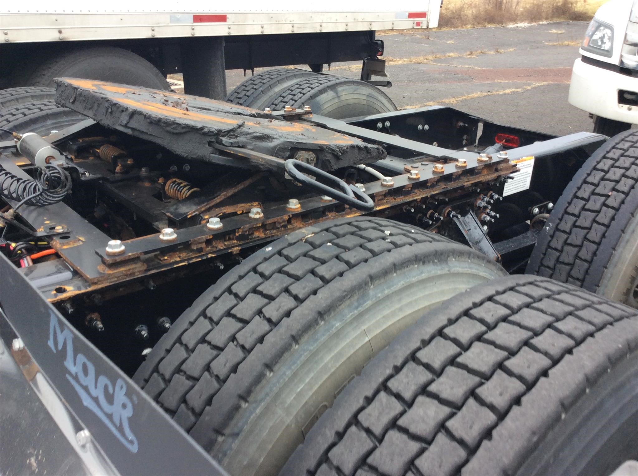 2016 MACK PINNACLE CXU613 8013082463 2016 MACK PINNACLE CXU613 8013082463