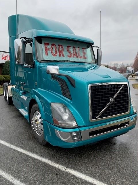 2016 VOLVO VNL64T630 - Bergey's Truck Centers: Medium & Heavy Duty