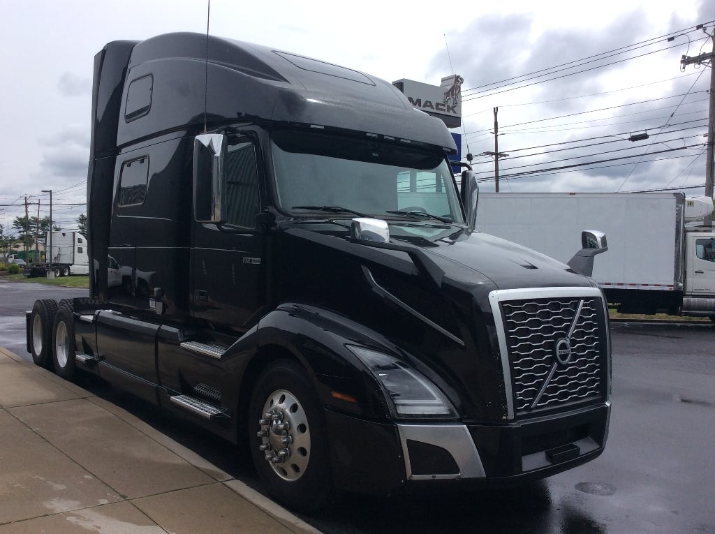 Year,Manufacturer,Model 2 Year,Manufacturer,Model 2