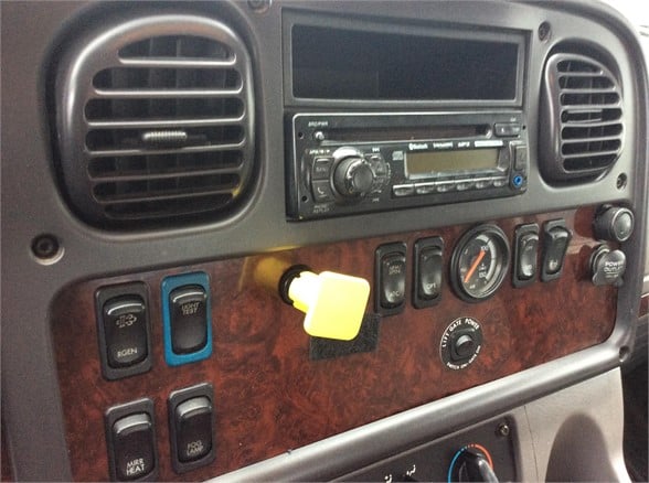 Year,Manufacturer,Model 7 Year,Manufacturer,Model 7