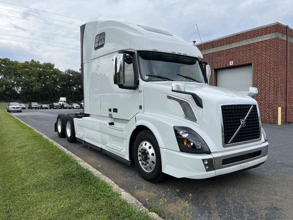 2018 Volvo VNL64T670 - Bergey's Truck Centers: Medium & Heavy Duty