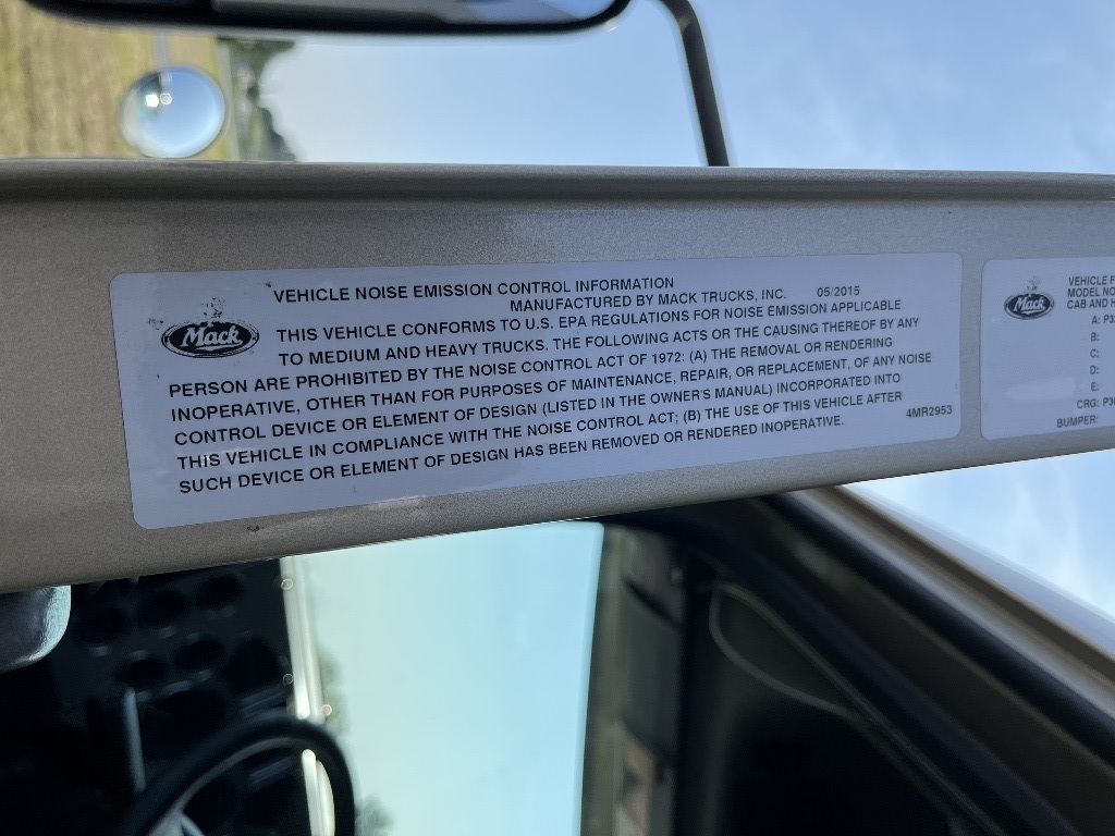 Year,Manufacturer,Model 32 Year,Manufacturer,Model 32