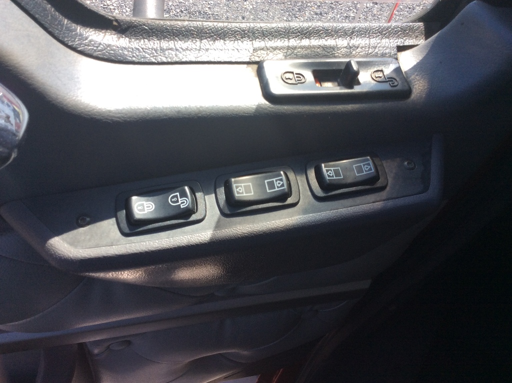 Year,Manufacturer,Model 4 Year,Manufacturer,Model 4