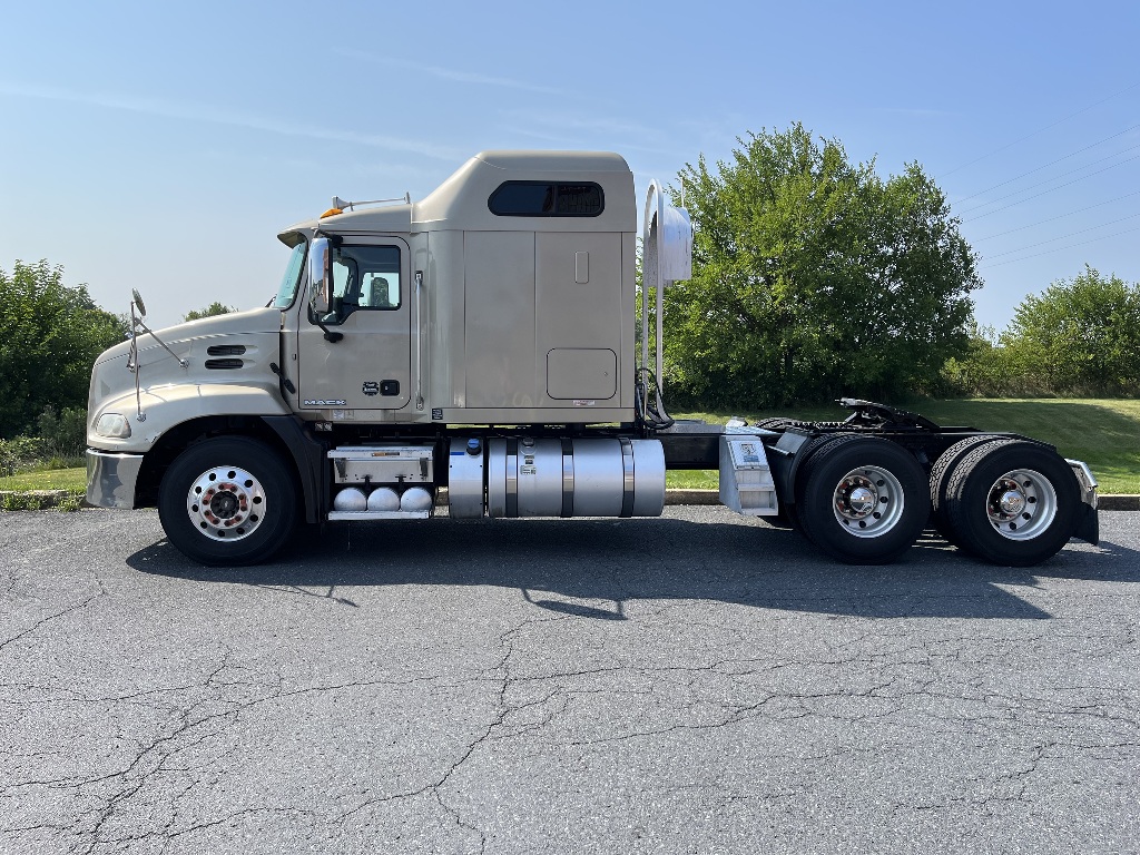 Year,Manufacturer,Model 5 Year,Manufacturer,Model 5