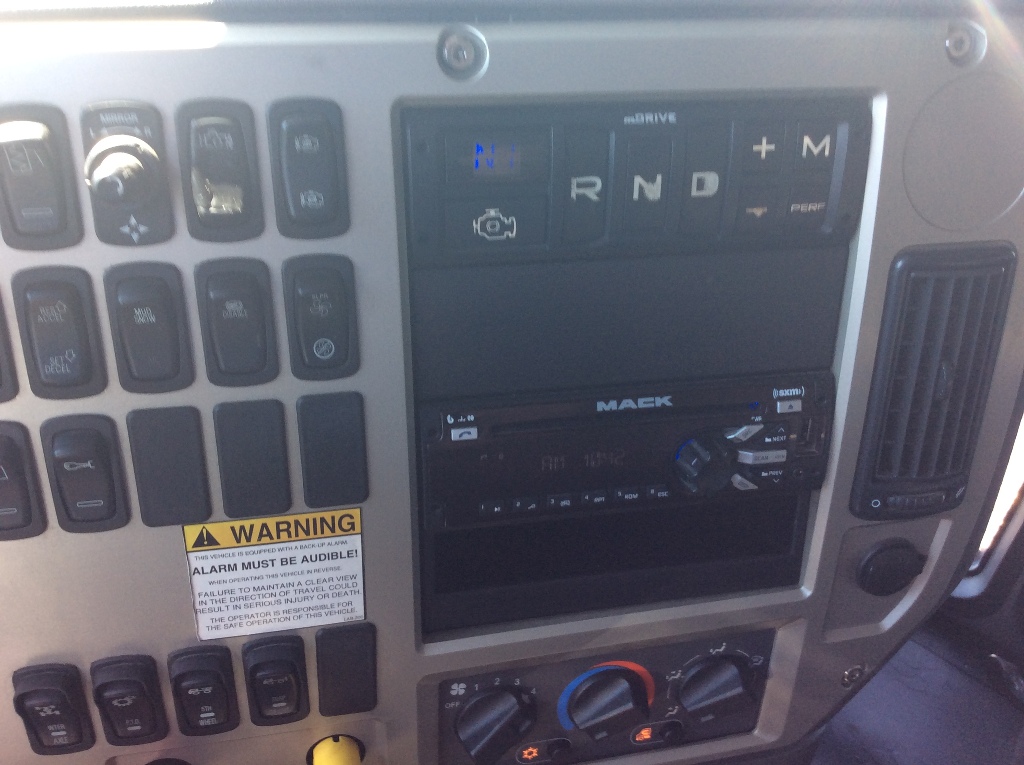 Year,Manufacturer,Model 6 Year,Manufacturer,Model 6