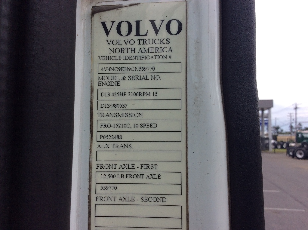 2012 Volvo VNL64T300 - Bergey's Truck Centers: Medium & Heavy Duty