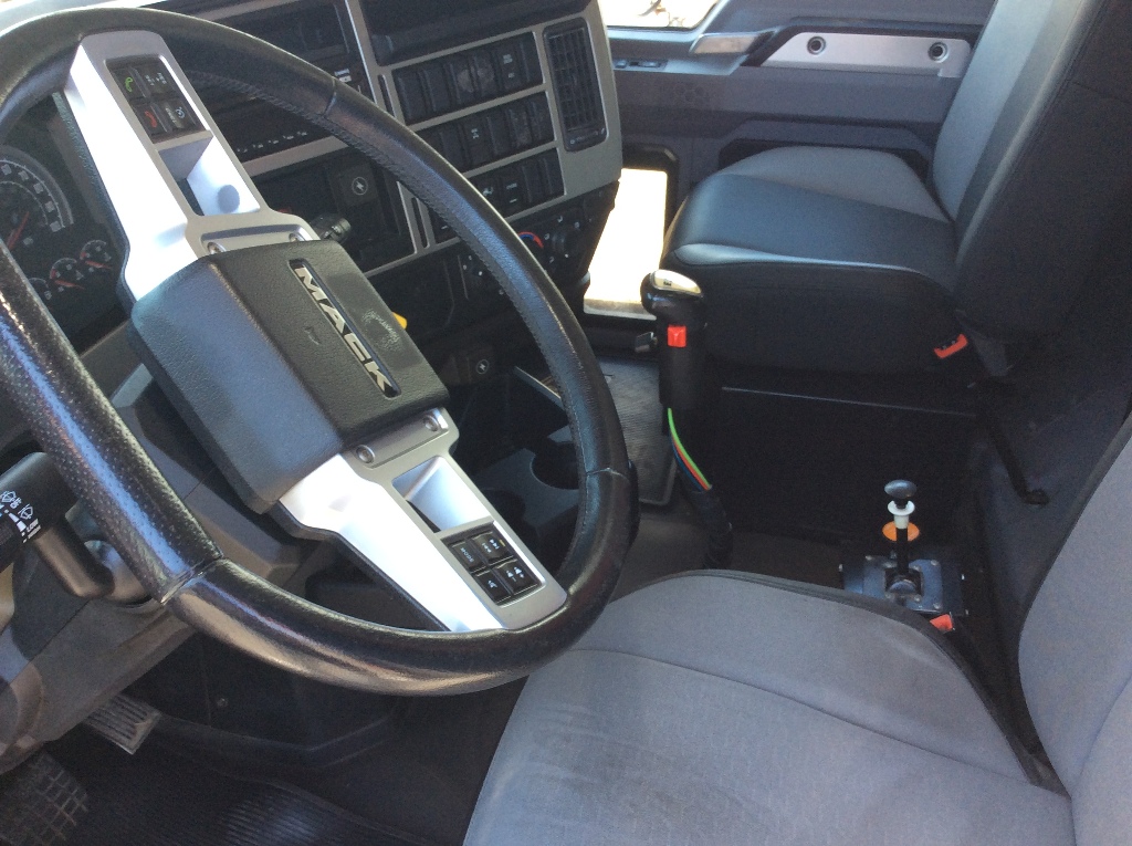 Year,Manufacturer,Model 9 Year,Manufacturer,Model 9