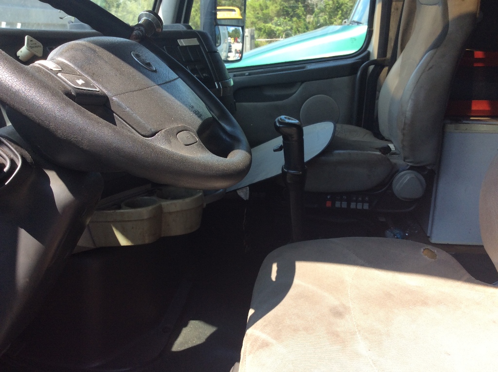 Year,Manufacturer,Model 6 Year,Manufacturer,Model 6