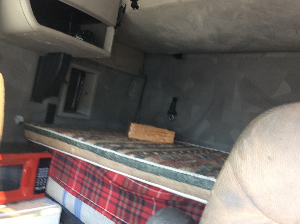 Year,Manufacturer,Model 7 Year,Manufacturer,Model 7