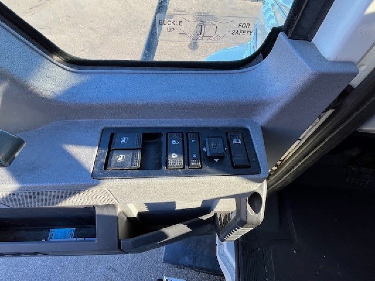 Year,Manufacturer,Model 7 Year,Manufacturer,Model 7