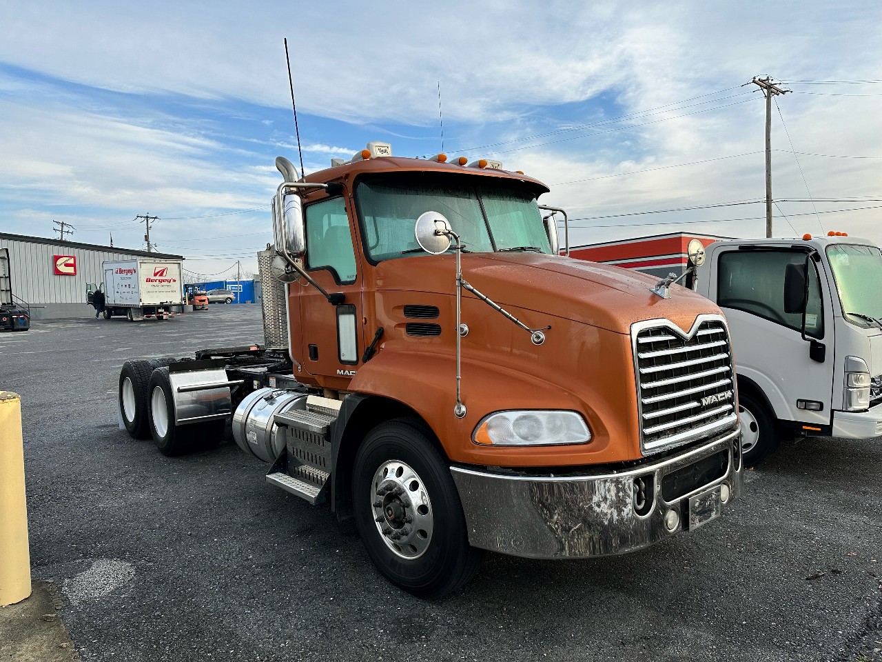 2016 Mack CXU613 - Bergey's Truck Centers: Medium & Heavy Duty