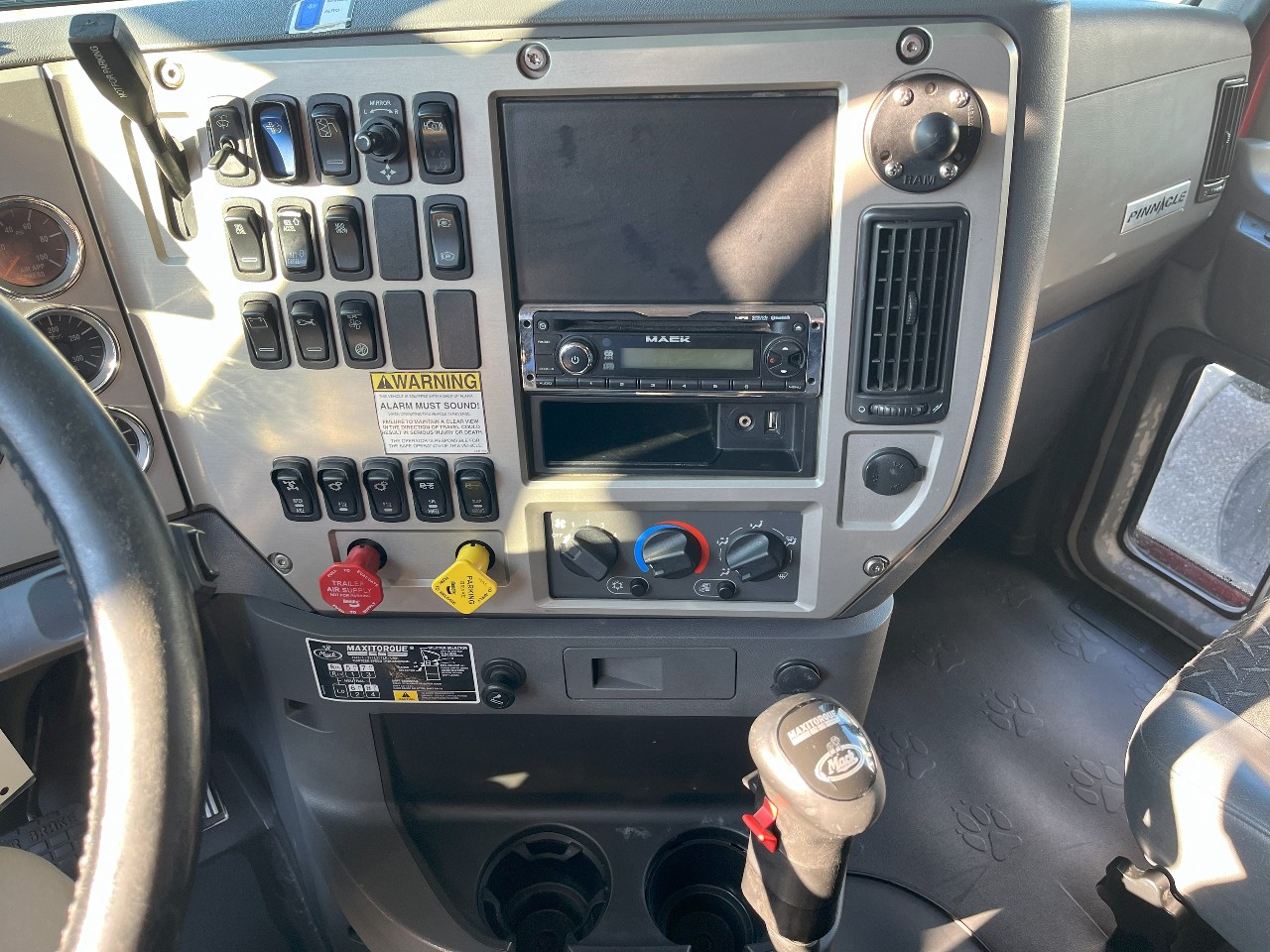 Year,Manufacturer,Model 11 Year,Manufacturer,Model 11