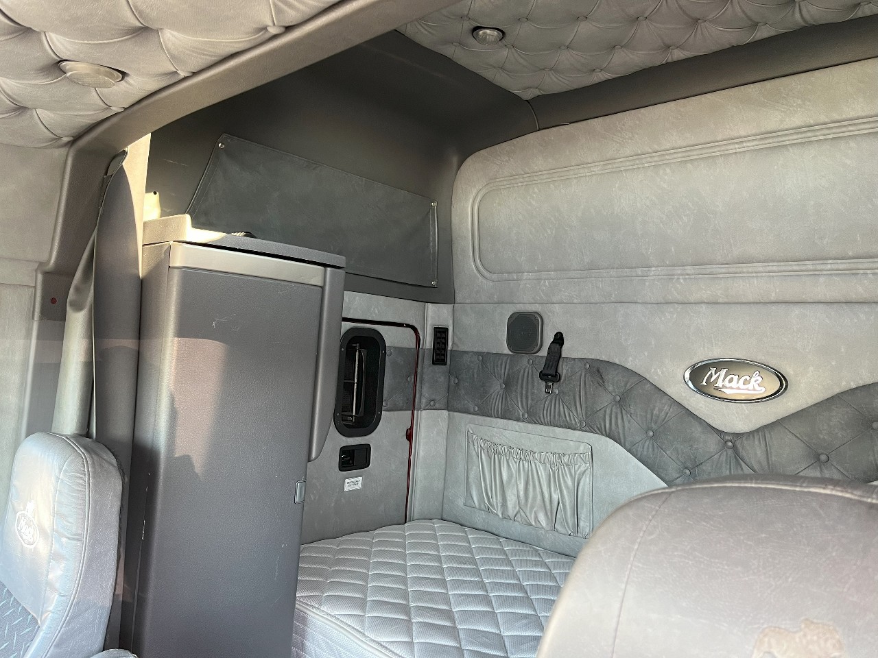 Year,Manufacturer,Model 14 Year,Manufacturer,Model 14