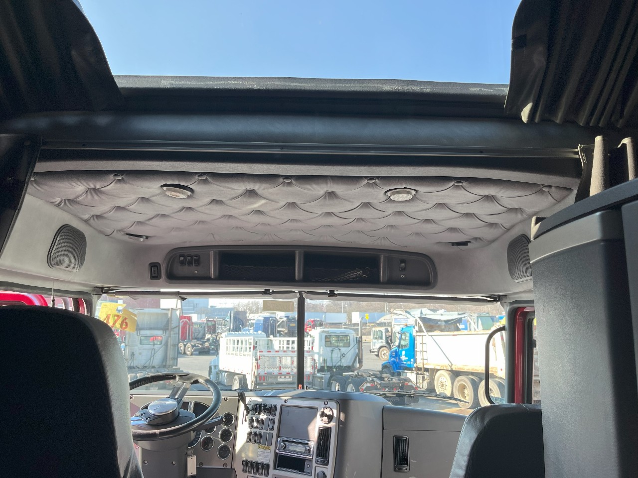 Year,Manufacturer,Model 15 Year,Manufacturer,Model 15