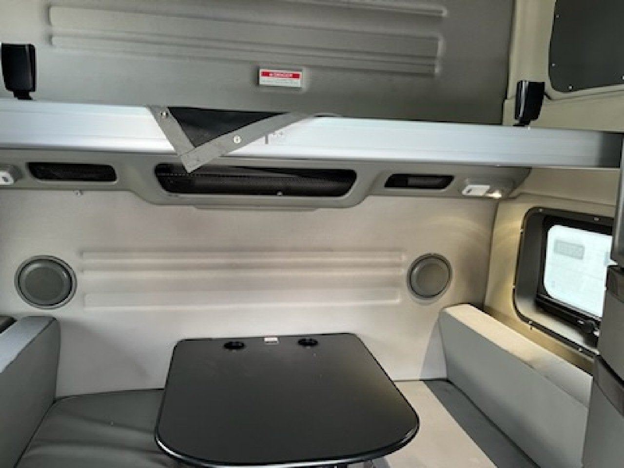 2020 VOLVO VN 1001726-08 2020 VOLVO VN 1001726-08