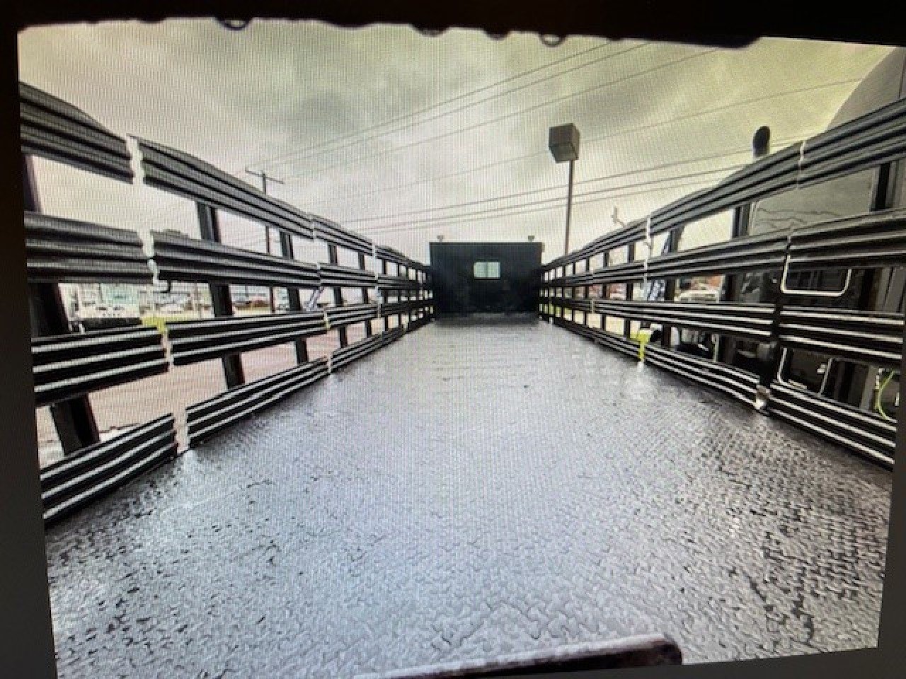 2015 VOLVO VHD 1001763-03 2015 VOLVO VHD 1001763-03