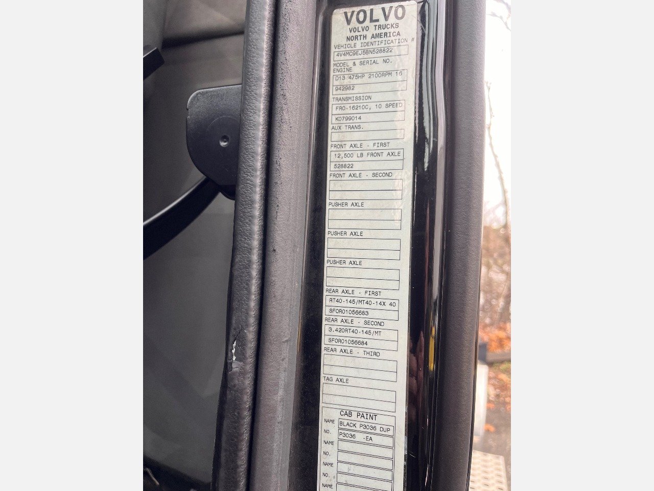 2011 VOLVO VNM64T 1001846-05 2011 VOLVO VNM64T 1001846-05