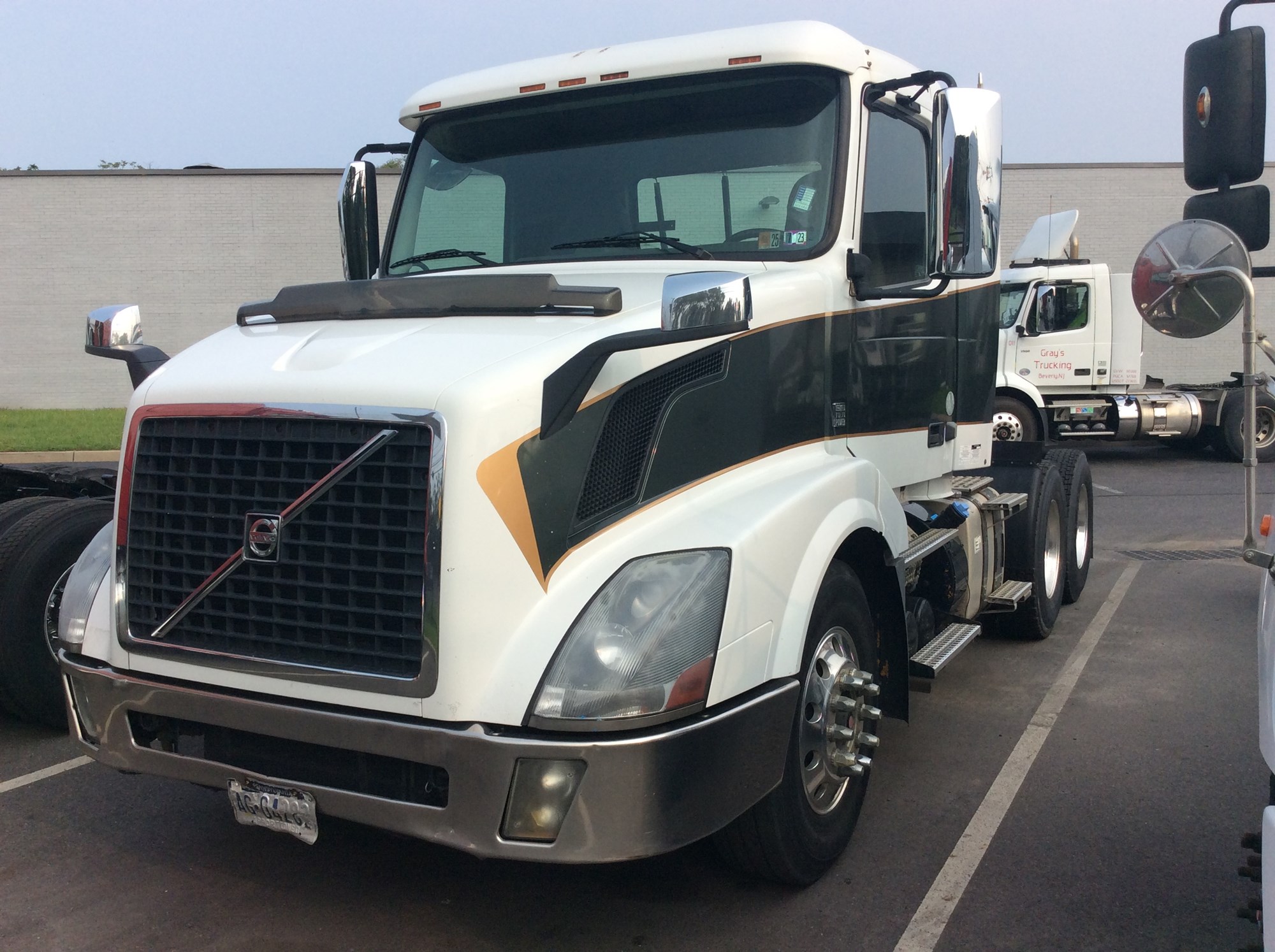 2013 VOLVO VNL64T300 1002946-01 2013 VOLVO VNL64T300 1002946-01