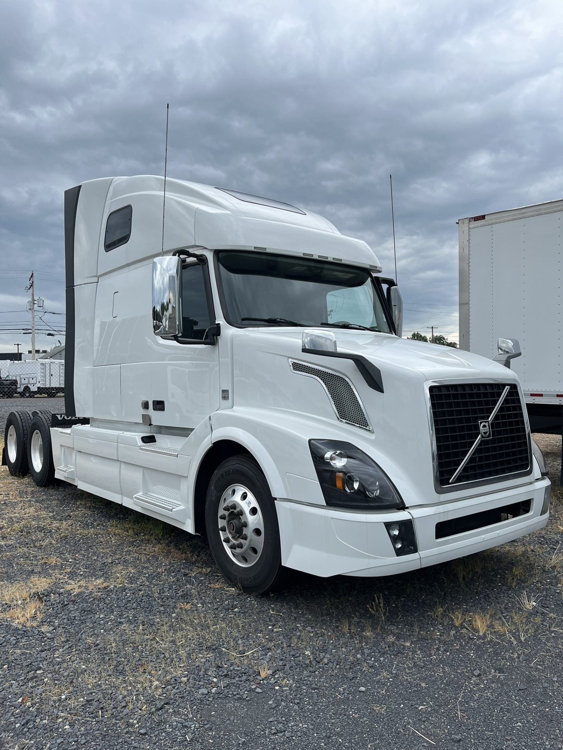 2018 VOLVO VNL64T670 1004326-02 2018 VOLVO VNL64T670 1004326-02
