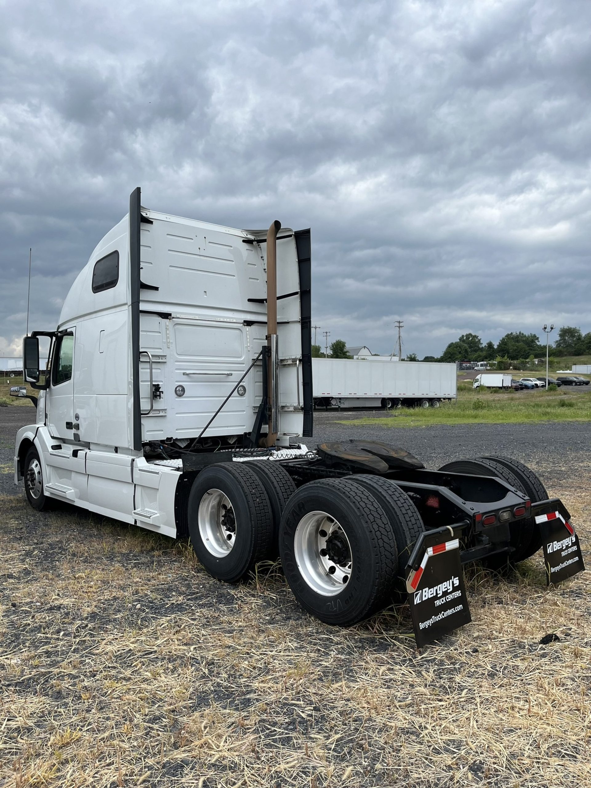 2018 VOLVO VNL64T670 1004326-04 2018 VOLVO VNL64T670 1004326-04